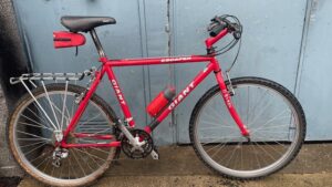 VTT GIANT ROUGE ESCARPER 26P