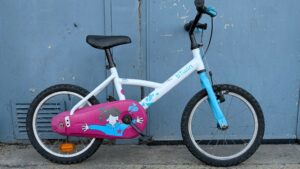 Btwin (blanc, bleu et rose) - 16 pouces