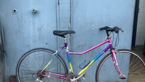 Vélo de course cycles leleu